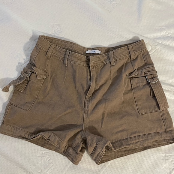 tan shorts - Picture 1 of 3